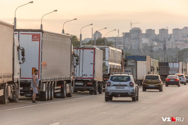 ogranicheniya i zaprety dlya gruzovogo transporta v gorodskoy cherte