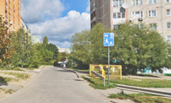osobennosti regulirovaniya dvizheniya vo dvorah zony ogranicheniy i razresheniya