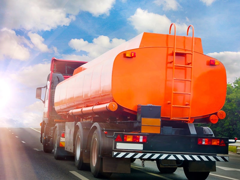 podgotovka transportnyh sredstv i voditeley dlya perevozki opasnyh gruzov